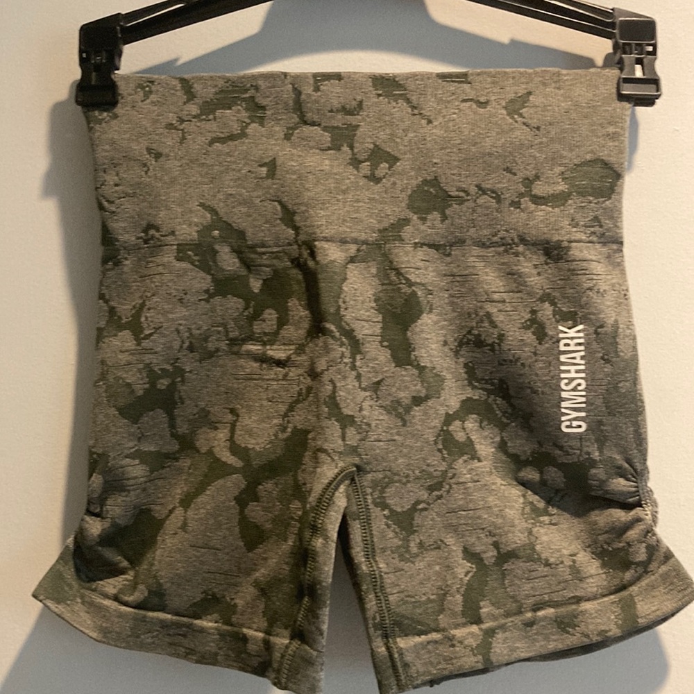 Gymshark Adapt Camo seamless shorts